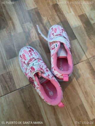 Zapatillas Heelys Talla 35 Rosas y Blancas