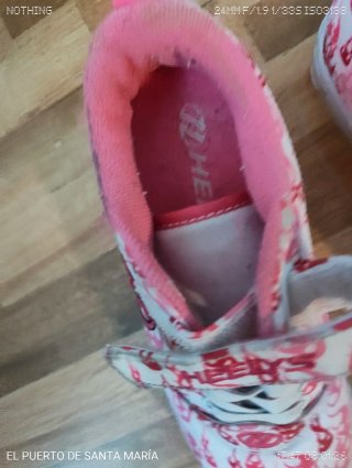 Zapatillas Heelys Talla 35 Rosas y Blancas