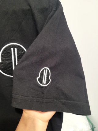 Camiseta Moncler Negra Logo