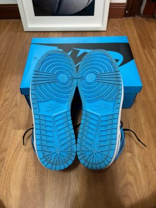 Nike Air Jordan 1 High UNC Toe