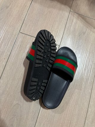 Chachas Gucci Negras con Rayas