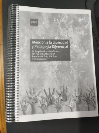 Libros 1° Educación Social Uned