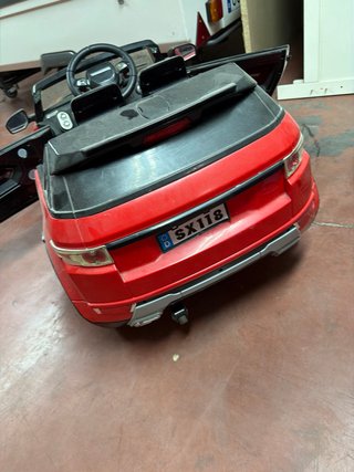 Coche a batería rojo