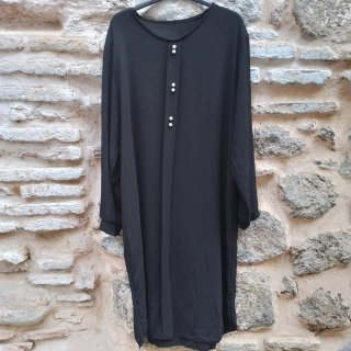 Vestido negro manga larga