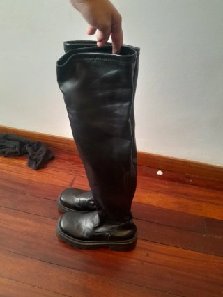 Botas altas de cuero negras talla 36