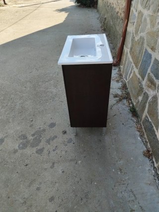 Mueble lavabo pequeño madera y metal
