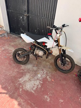 Pit Bike Blanca y Negra