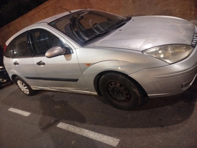 Ford Focus 2003 - foto 1