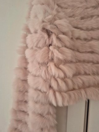 Chaqueta bolero pelo rosa palo Andrés Sardá