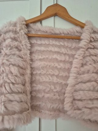 Chaqueta bolero pelo rosa palo Andrés Sardá