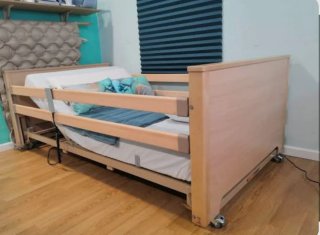 Cama articulada eléctrica madera + colchón antiesc