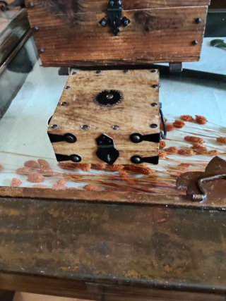 Baúl . botellero.cofre.Anfora.cofre.