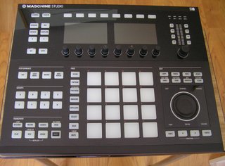 Native Instruments Maschine Studio