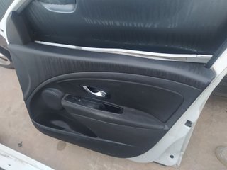 ELEVALUNAS DELANTERO DERECHO RENAULT MEGANE III BERLINA 5P 807301396R 1683201