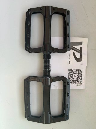 Pedales VP Plataforma Nuevos k1283 reflectantes