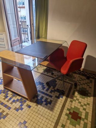 Escritorio, Silla, Lámpara Ikea y protector mesa