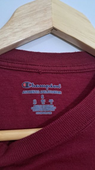 Camiseta Vintage Universitaria Champion Burdeos