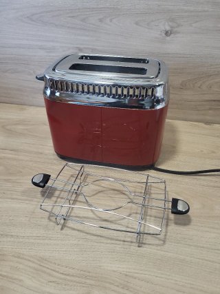 Tostadora Russell Hobbs Retro Roja