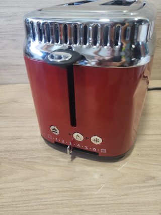 Tostadora Russell Hobbs Retro Roja