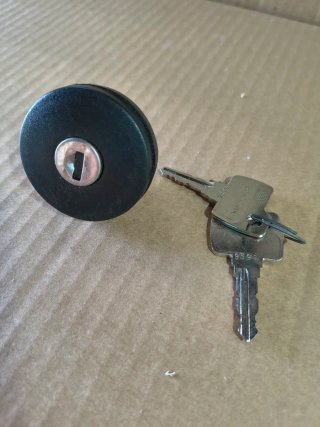 Tappo serbatoio Fiat 127 con chiavi