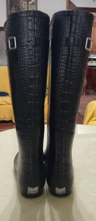 Botas altas Giuseppo negras de goma