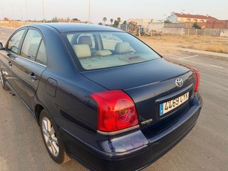 Toyota Avensis 2005