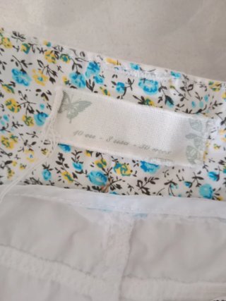 Falda blanca Stradivarius Talla 40