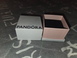 Caja Pandora Rosa y Blanca