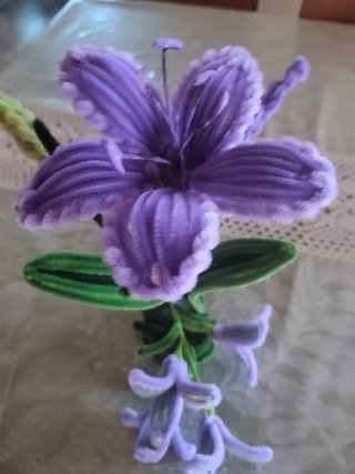 Fiori in ciniglia fatti a mano tutte misure , lung