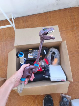 Caja productos varios. Portátiles, cámaras, etc