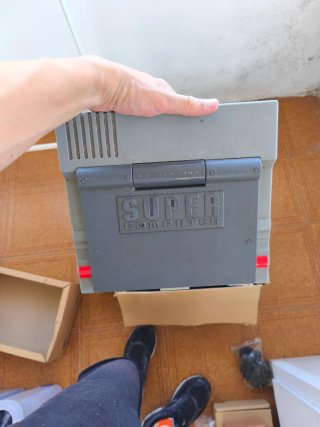 Caja productos varios. Portátiles, cámaras, etc