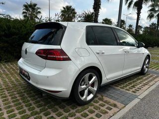 VOLKSWAGEN GOLF GTI 7