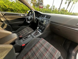 VOLKSWAGEN GOLF GTI 7