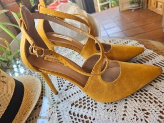 Zapatos de fiesta amarillos para mujer
