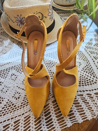 Zapatos de fiesta amarillos para mujer