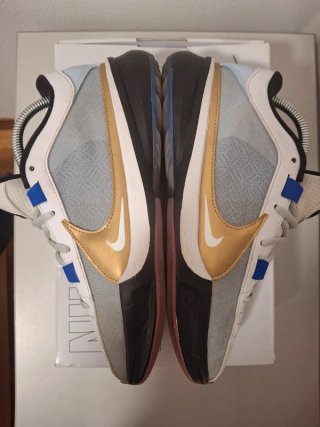 Nike Tg. 39 Oro Bianco