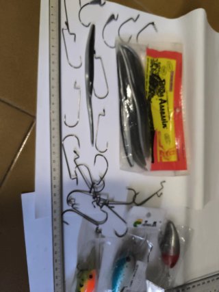 Lote 100 vinilos y crankbait