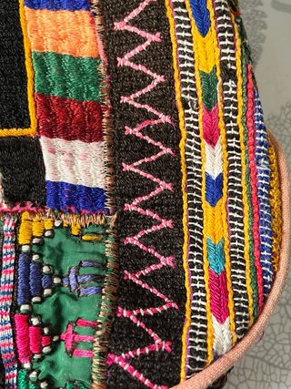 Bolso étnico bordado multicolor