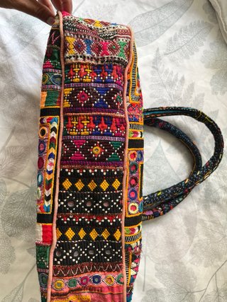 Bolso étnico bordado multicolor