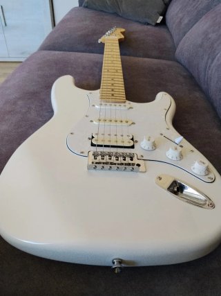 Guitarra Eléctrica Blanca Humbucker