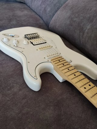 Guitarra Eléctrica Blanca Humbucker