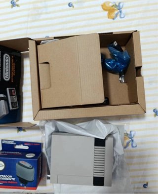 Nintendo NESS classic + 2 mandos