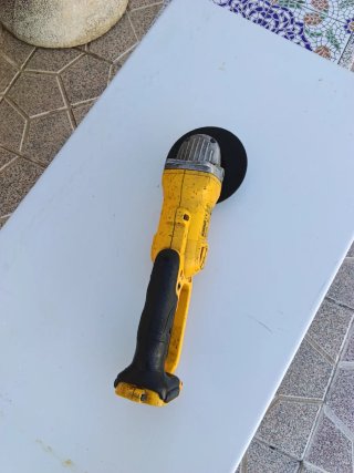 AMOLADORA RADIAL DEWALT DCG412