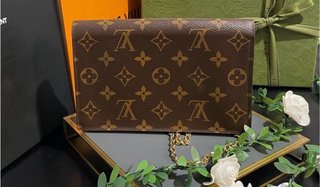 Bolso Louis Vuitton Flore Chain con ticket
