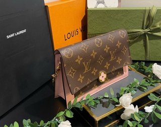 Bolso Louis Vuitton Flore Chain con ticket