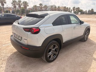 Mazda MX-30 eléctrico 2020 · 17.402 km · CERO