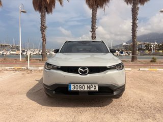 Mazda MX-30 eléctrico 2020 · 17.402 km · CERO