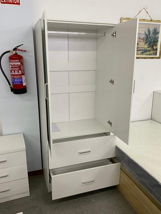 Armario nuevo de dos puertas blanco