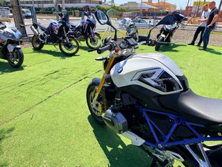 BMW R1200R