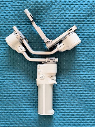 DJI RS 4 Mini Combo Estabilizador Gimbal